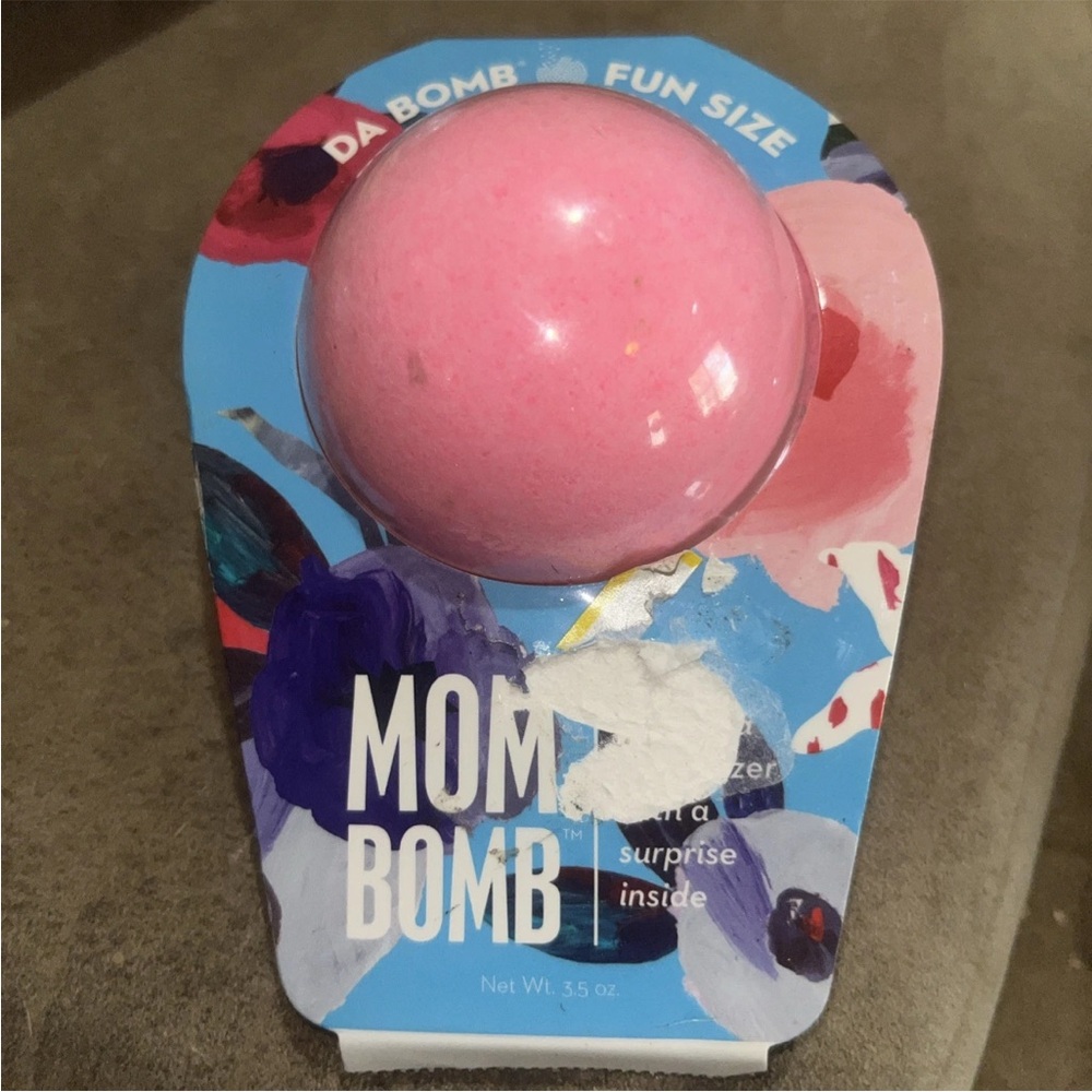 Da Bomb Mom Bomb Fun Size Bath Bomb - Pink